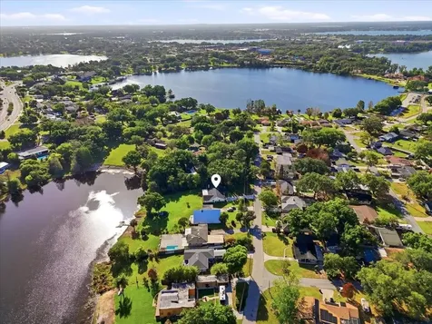 236 W Lake Ina Drive Winter Haven FL 33884