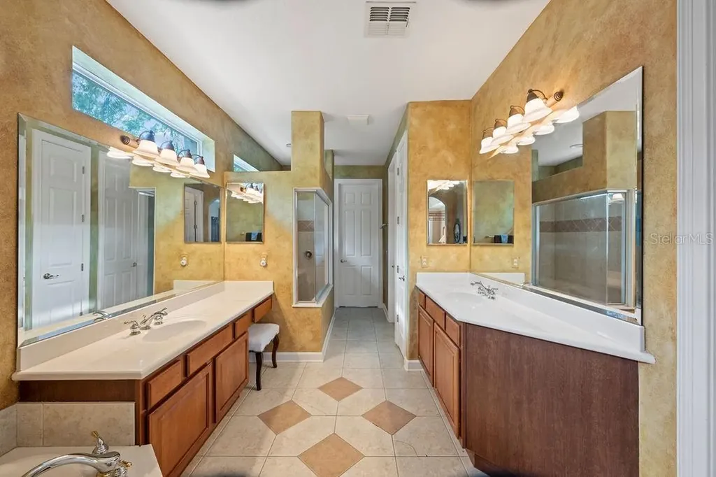 2523 Saint Ignatius Court Orlando FL 32835
