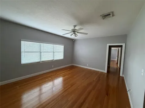 224 W Lake Avenue Auburndale FL 33823
