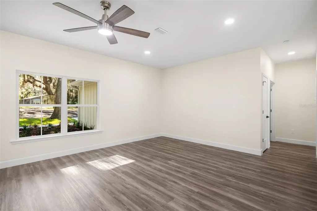 332 SE 3rd Avenue Melrose FL 32666
