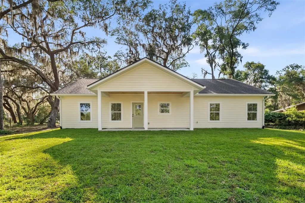 332 SE 3rd Avenue Melrose FL 32666