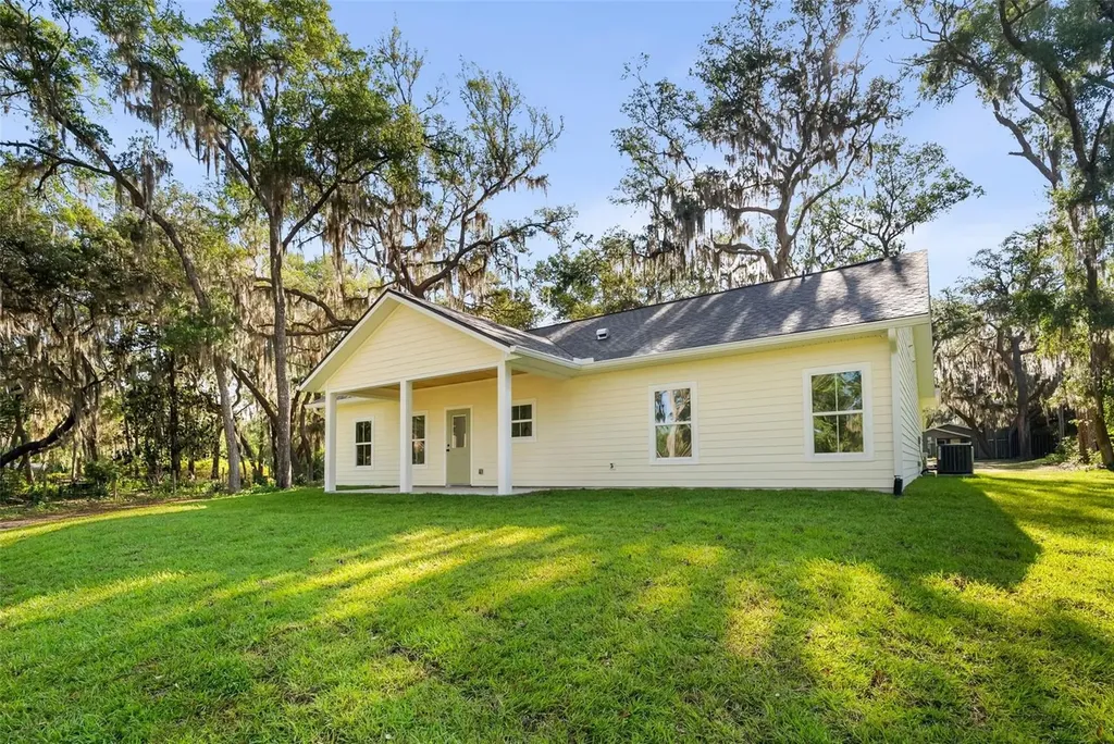332 SE 3rd Avenue Melrose FL 32666