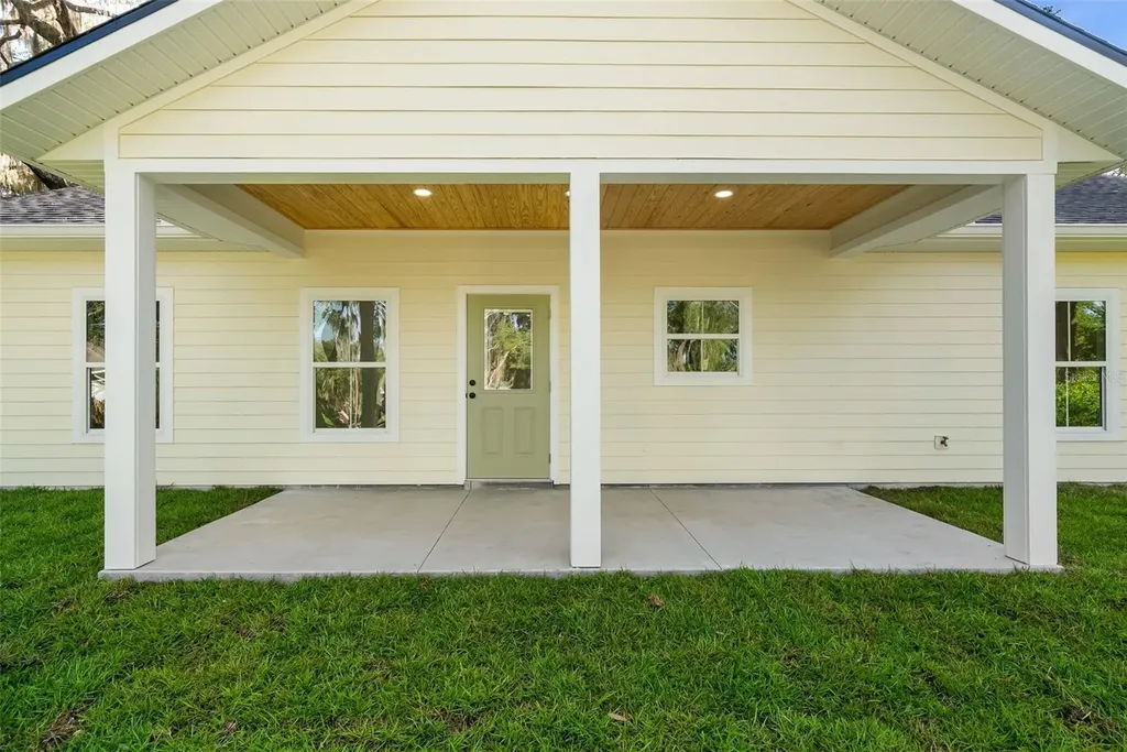 332 SE 3rd Avenue Melrose FL 32666