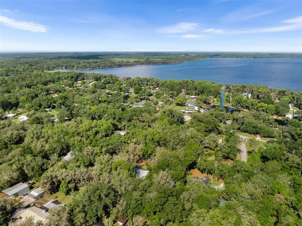 332 SE 3rd Avenue Melrose FL 32666