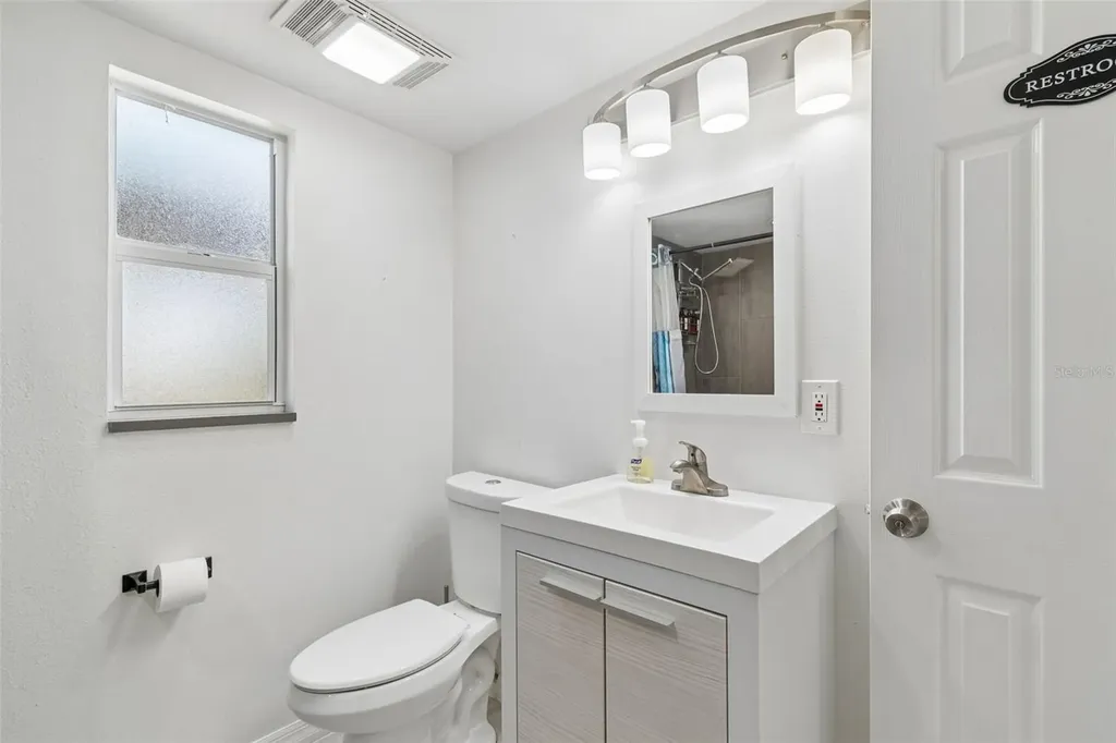 8043 124th Street Seminole FL 33772