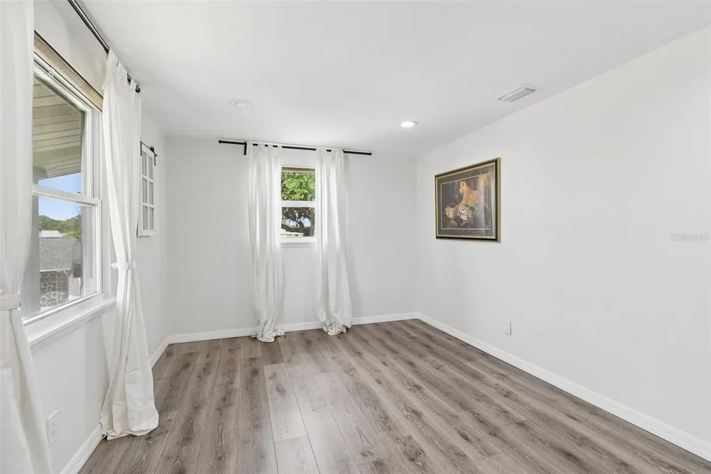 8043 124th Street Seminole FL 33772