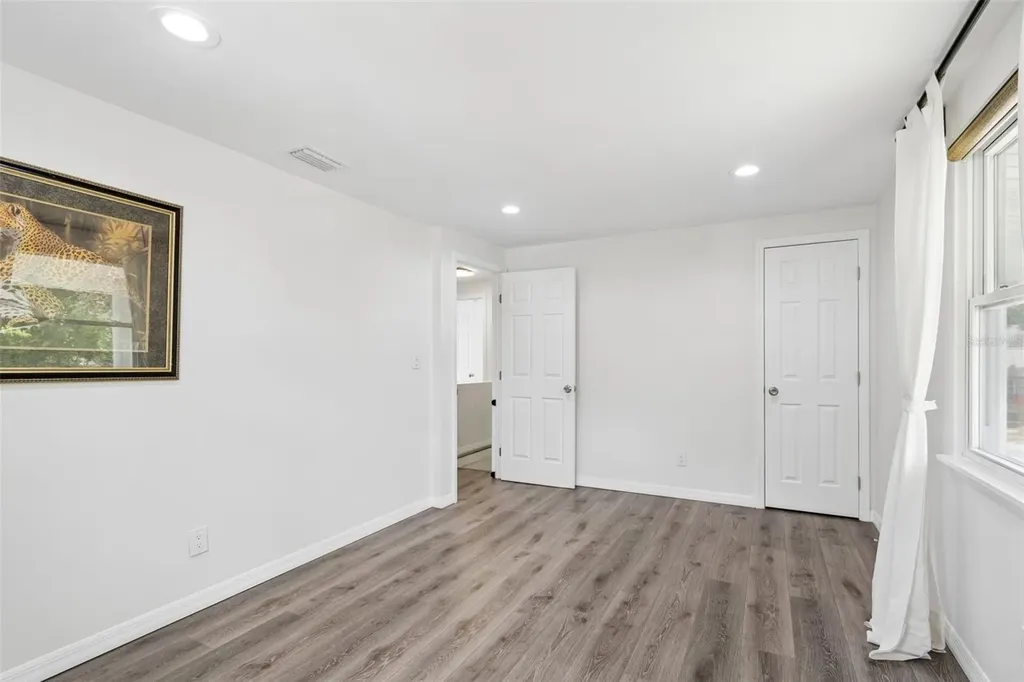 8043 124th Street Seminole FL 33772