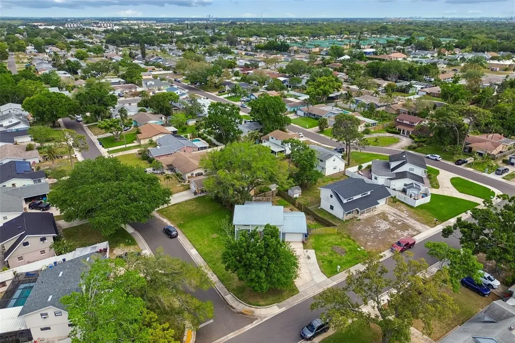 8043 124th Street Seminole FL 33772
