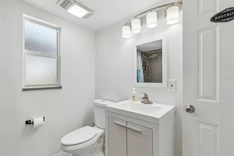 8043 124th Street Seminole FL 33772