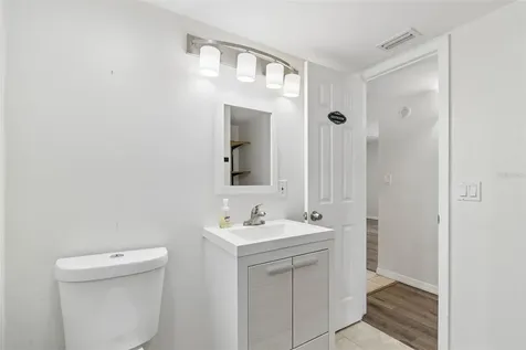 8043 124th Street Seminole FL 33772
