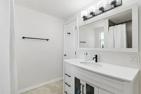 8043 124th Street Seminole FL 33772