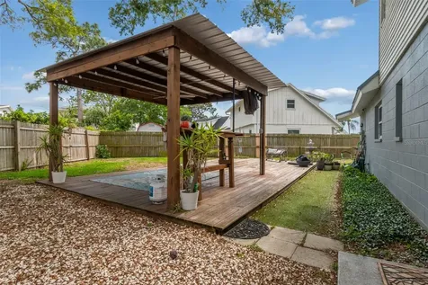 8043 124th Street Seminole FL 33772