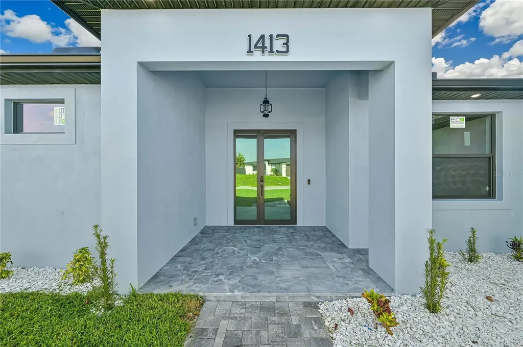 1413 NE 7th Avenue Cape Coral FL 33909