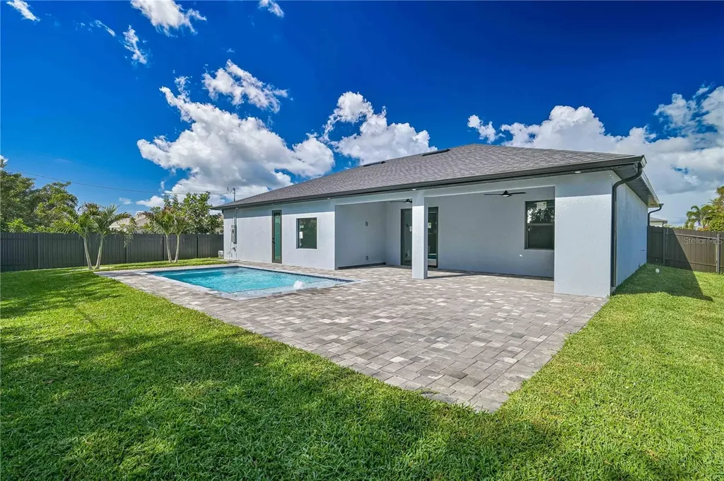 1413 NE 7th Avenue Cape Coral FL 33909