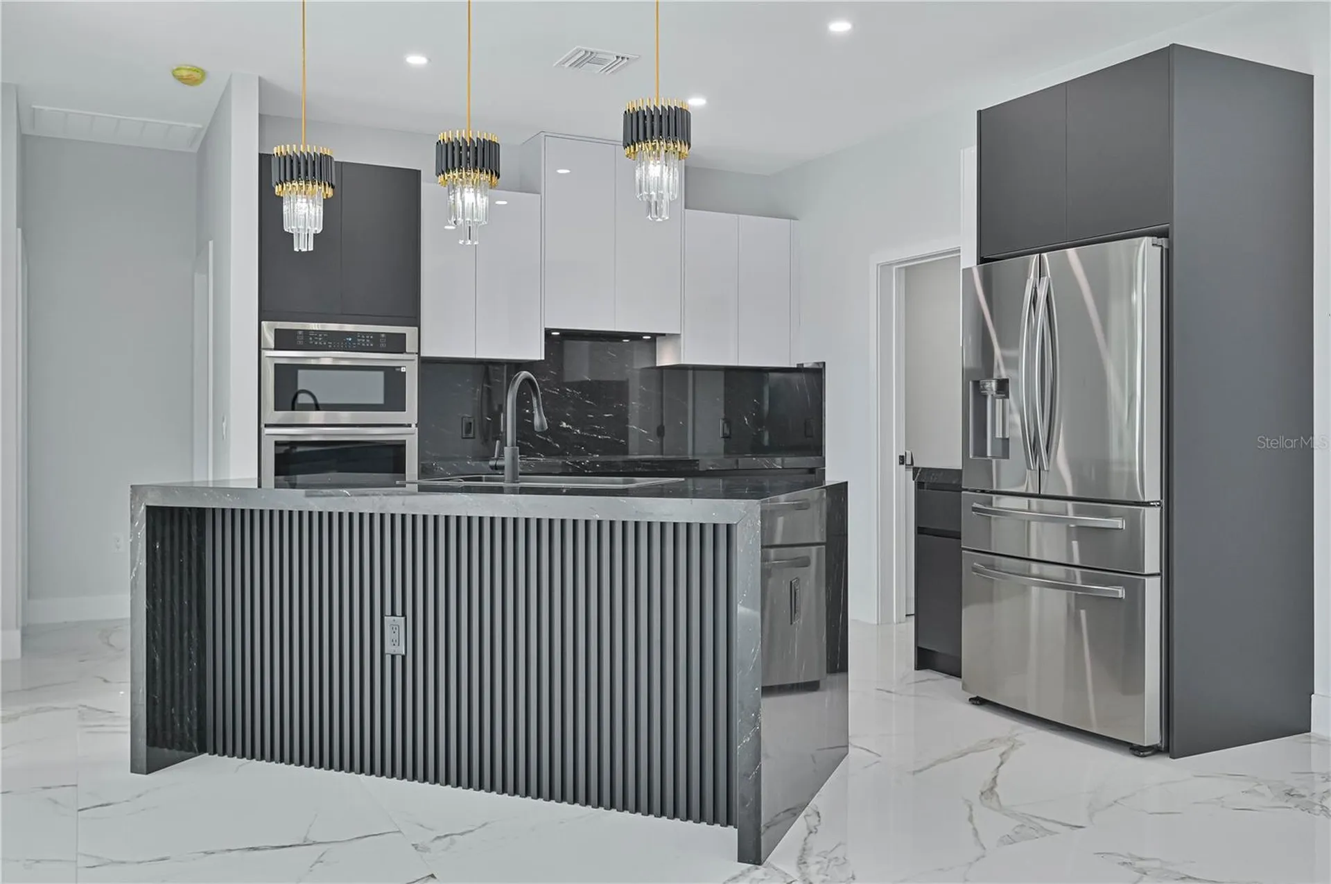 1413 NE 7th Avenue Cape Coral FL 33909