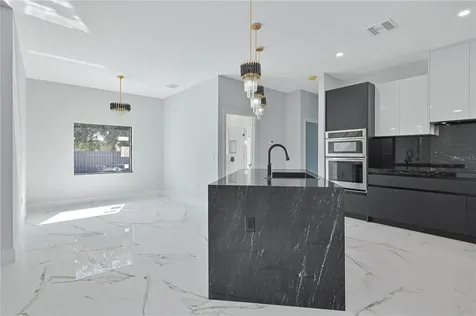 1413 NE 7th Avenue Cape Coral FL 33909