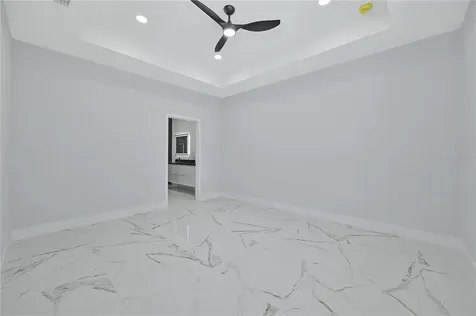 1413 NE 7th Avenue Cape Coral FL 33909