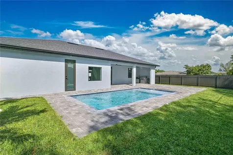 1413 NE 7th Avenue Cape Coral FL 33909