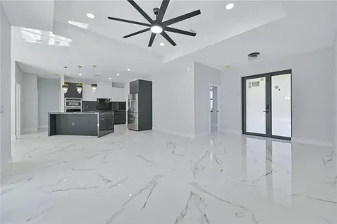 1413 NE 7th Avenue Cape Coral FL 33909