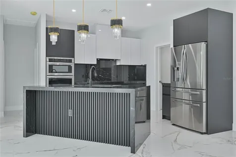 1413 NE 7th Avenue Cape Coral FL 33909