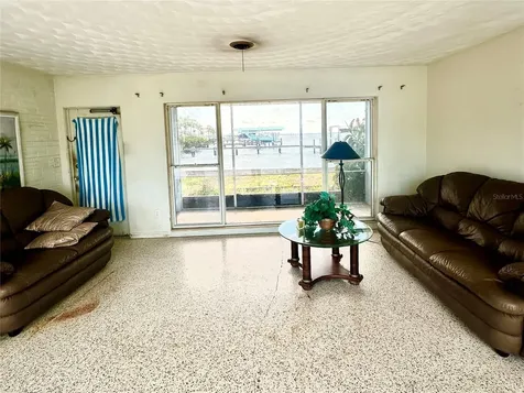 210 21st Street NE Bradenton FL 34208