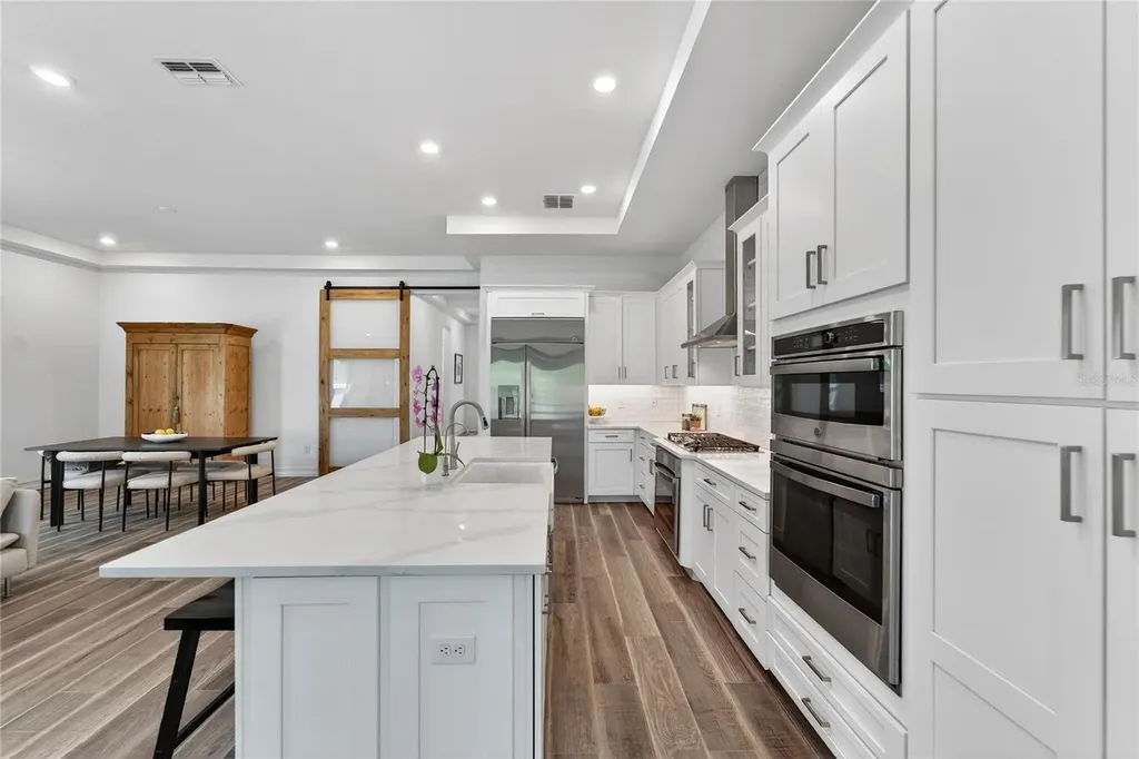 1071 Seagrape Drive Ruskin FL 33570