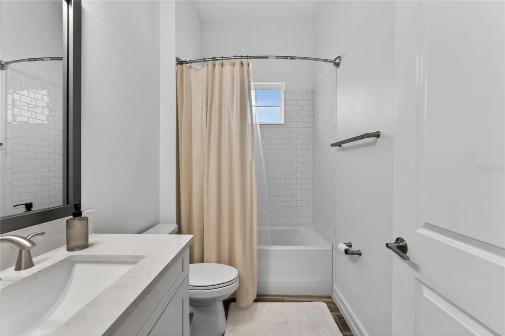 1071 Seagrape Drive Ruskin FL 33570