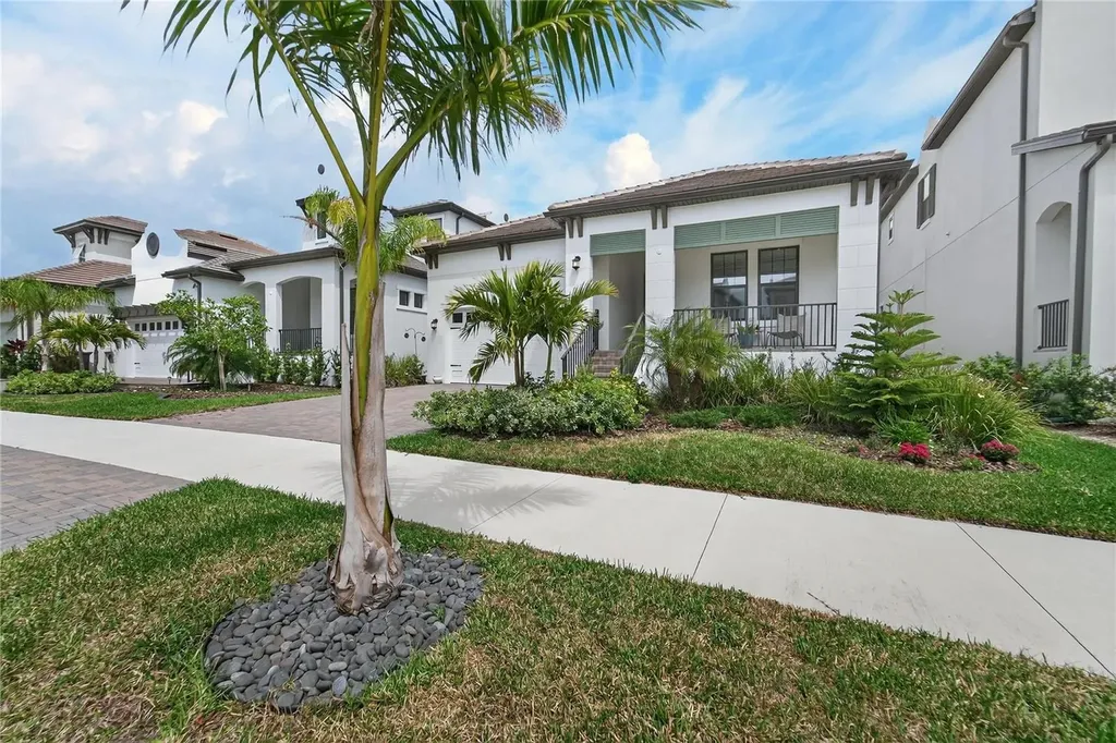 1071 Seagrape Drive Ruskin FL 33570