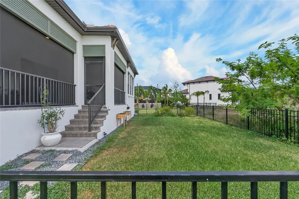 1071 Seagrape Drive Ruskin FL 33570