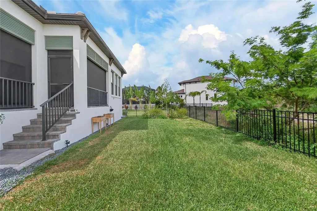 1071 Seagrape Drive Ruskin FL 33570