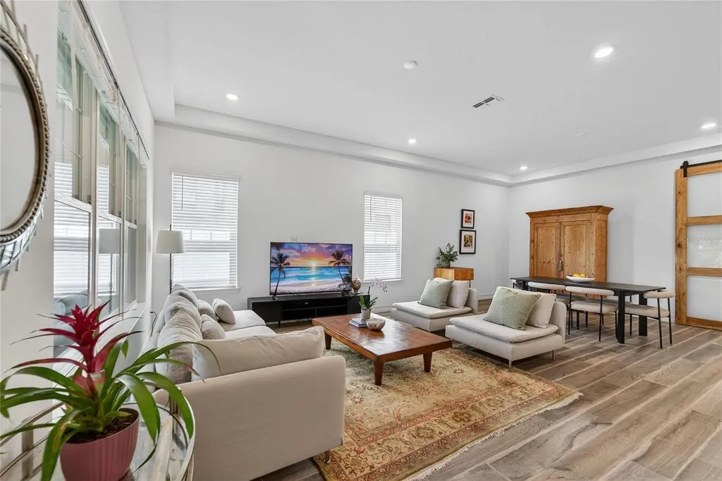 1071 Seagrape Drive Ruskin FL 33570