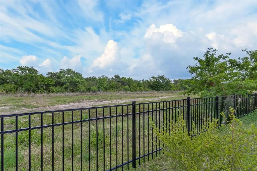 1071 Seagrape Drive Ruskin FL 33570