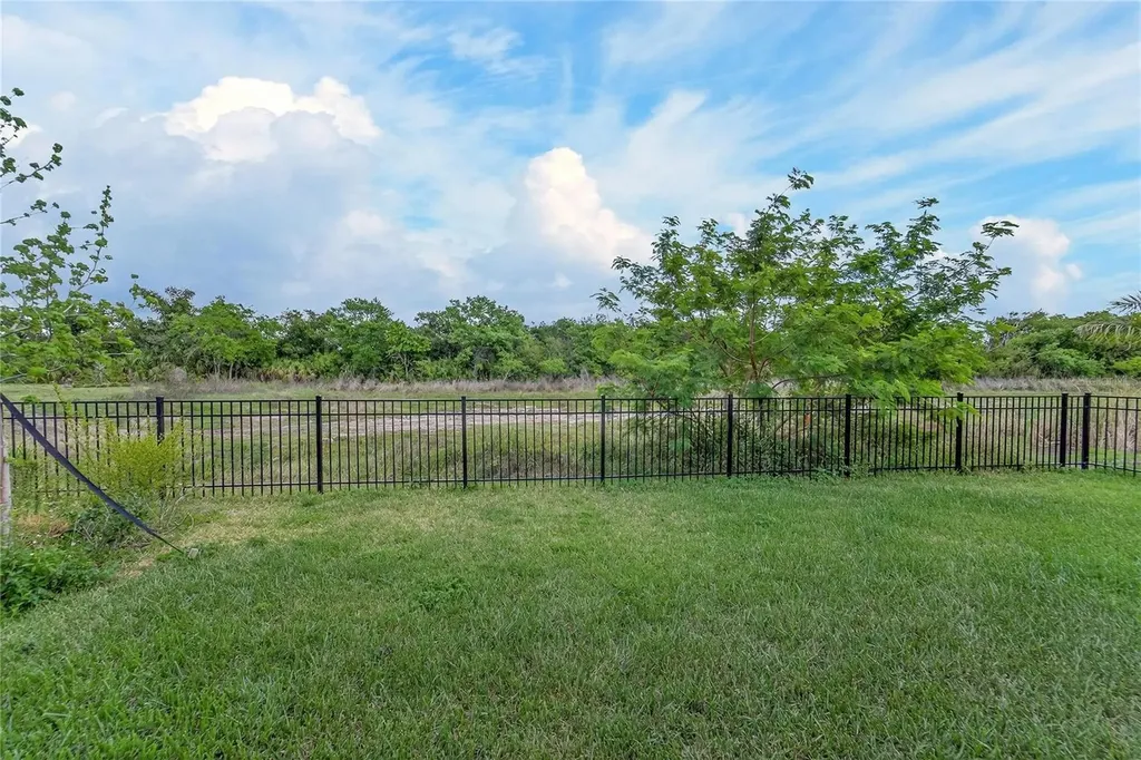 1071 Seagrape Drive Ruskin FL 33570