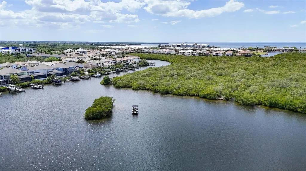1071 Seagrape Drive Ruskin FL 33570
