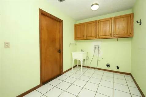 4057 Winderlakes Drive Orlando FL 32835