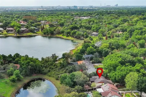 4057 Winderlakes Drive Orlando FL 32835