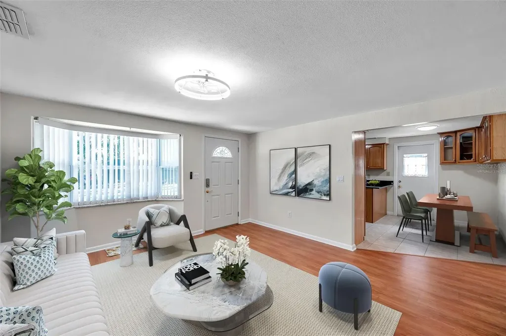 8074 37th Avenue N St Petersburg FL 33710