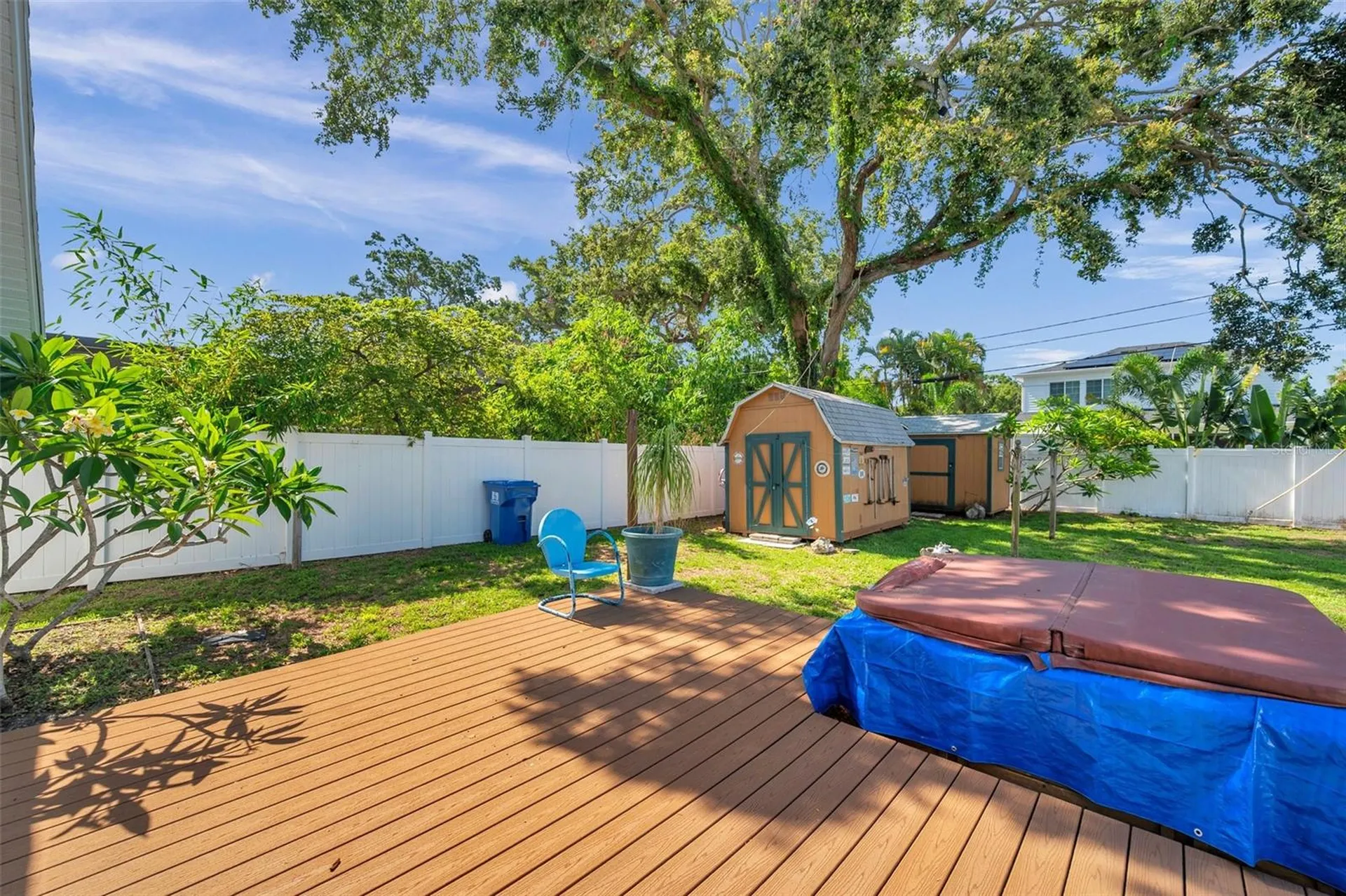 8074 37th Avenue N St Petersburg FL 33710