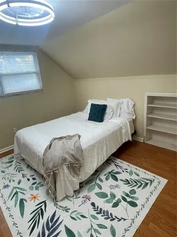 8074 37th Avenue N St Petersburg FL 33710