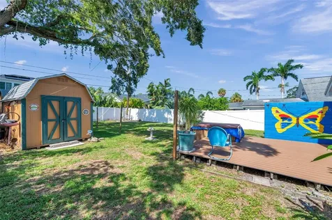 8074 37th Avenue N St Petersburg FL 33710