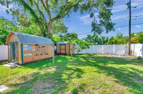 8074 37th Avenue N St Petersburg FL 33710