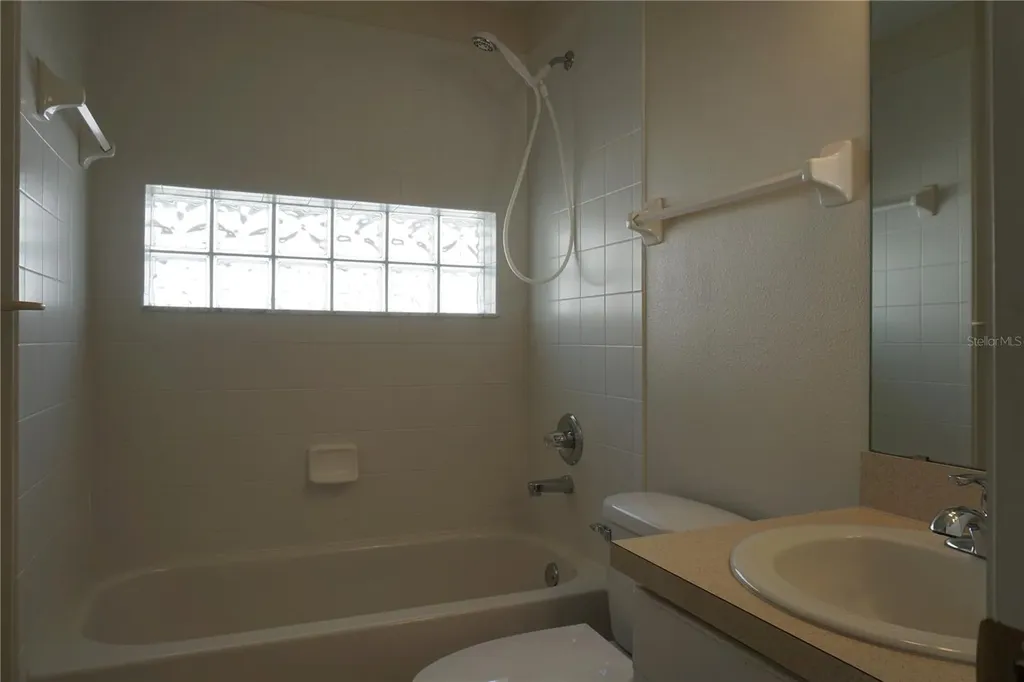 500 Vista Oaks Way Davenport FL 33837