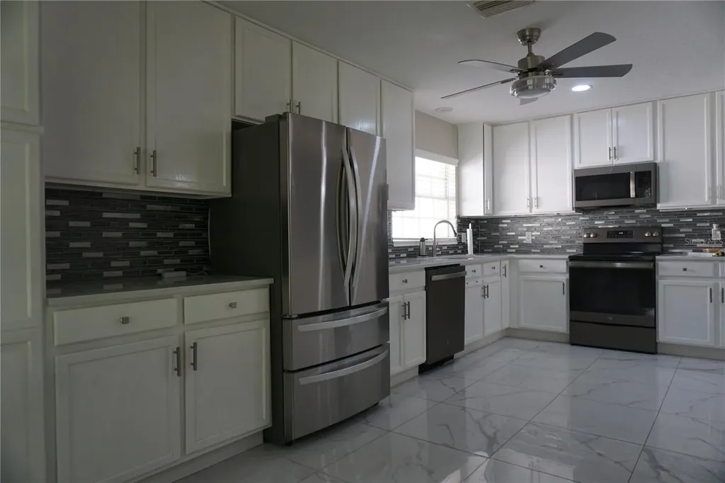 500 Vista Oaks Way Davenport FL 33837
