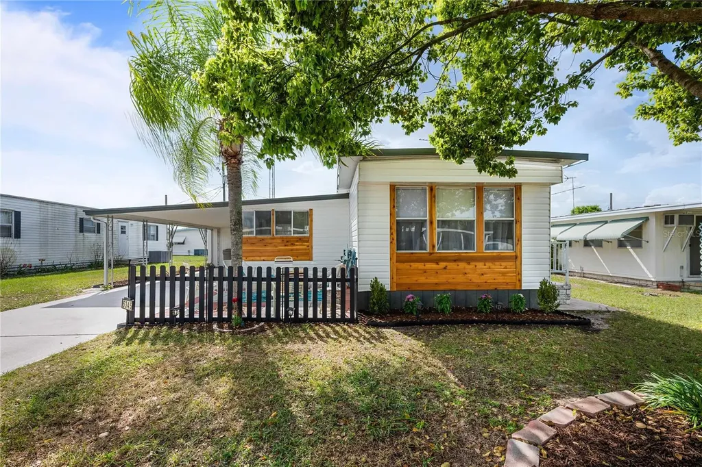 5345 Jo Street Zephyrhills FL 33542