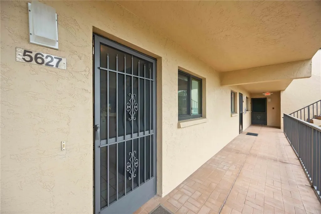 5627 Ashton Way Sarasota FL 34231