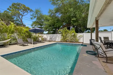 5310 72nd Street N St Petersburg FL 33709