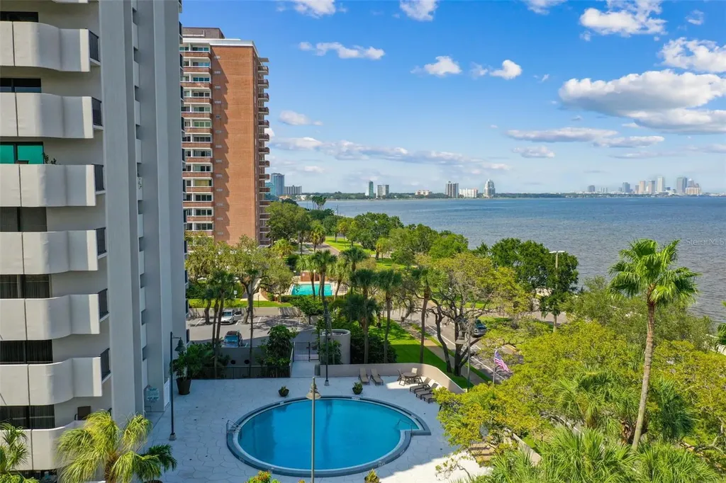 4141 Bayshore Boulevard Tampa FL 33611