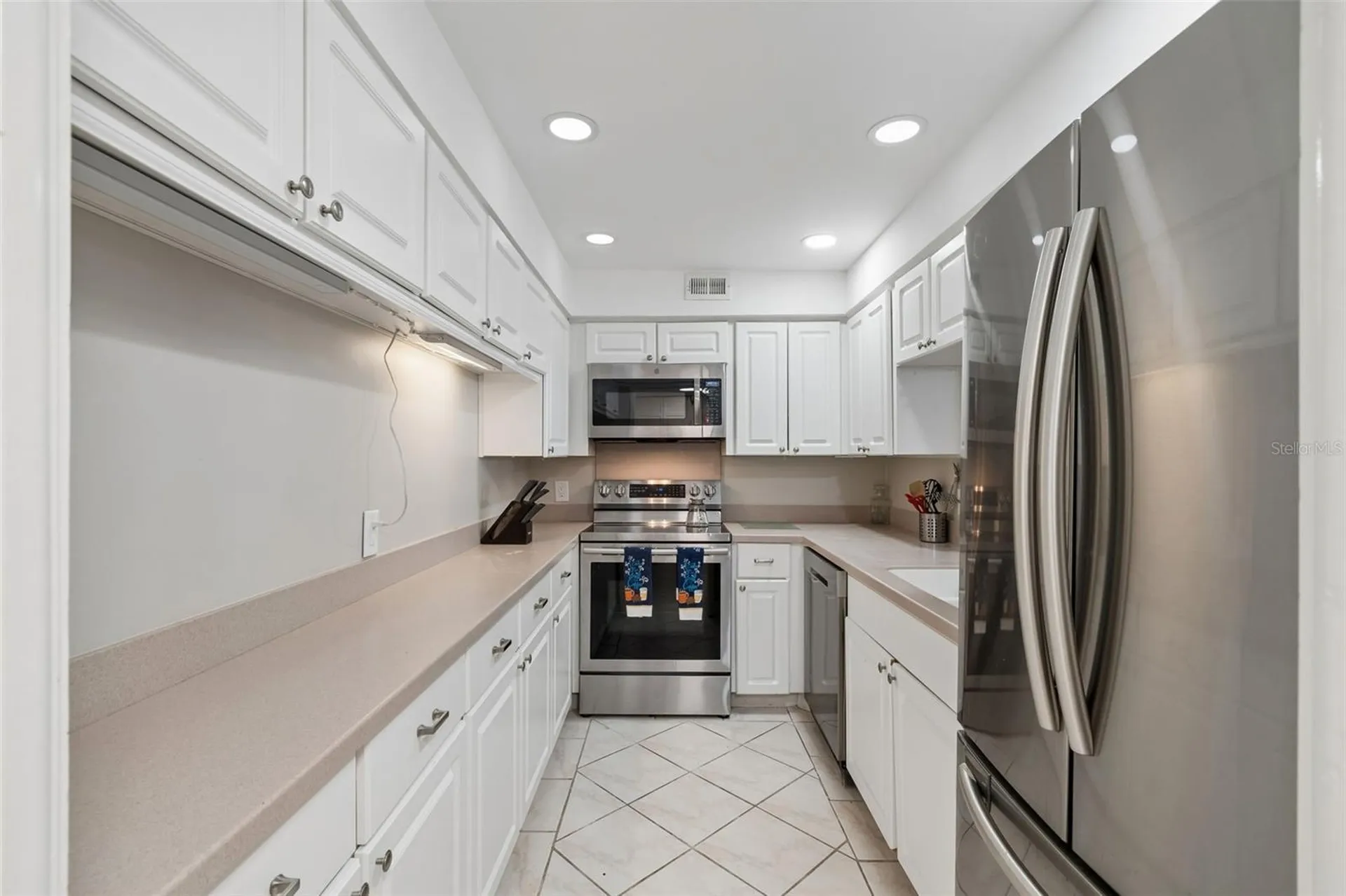 4141 Bayshore Boulevard Tampa FL 33611