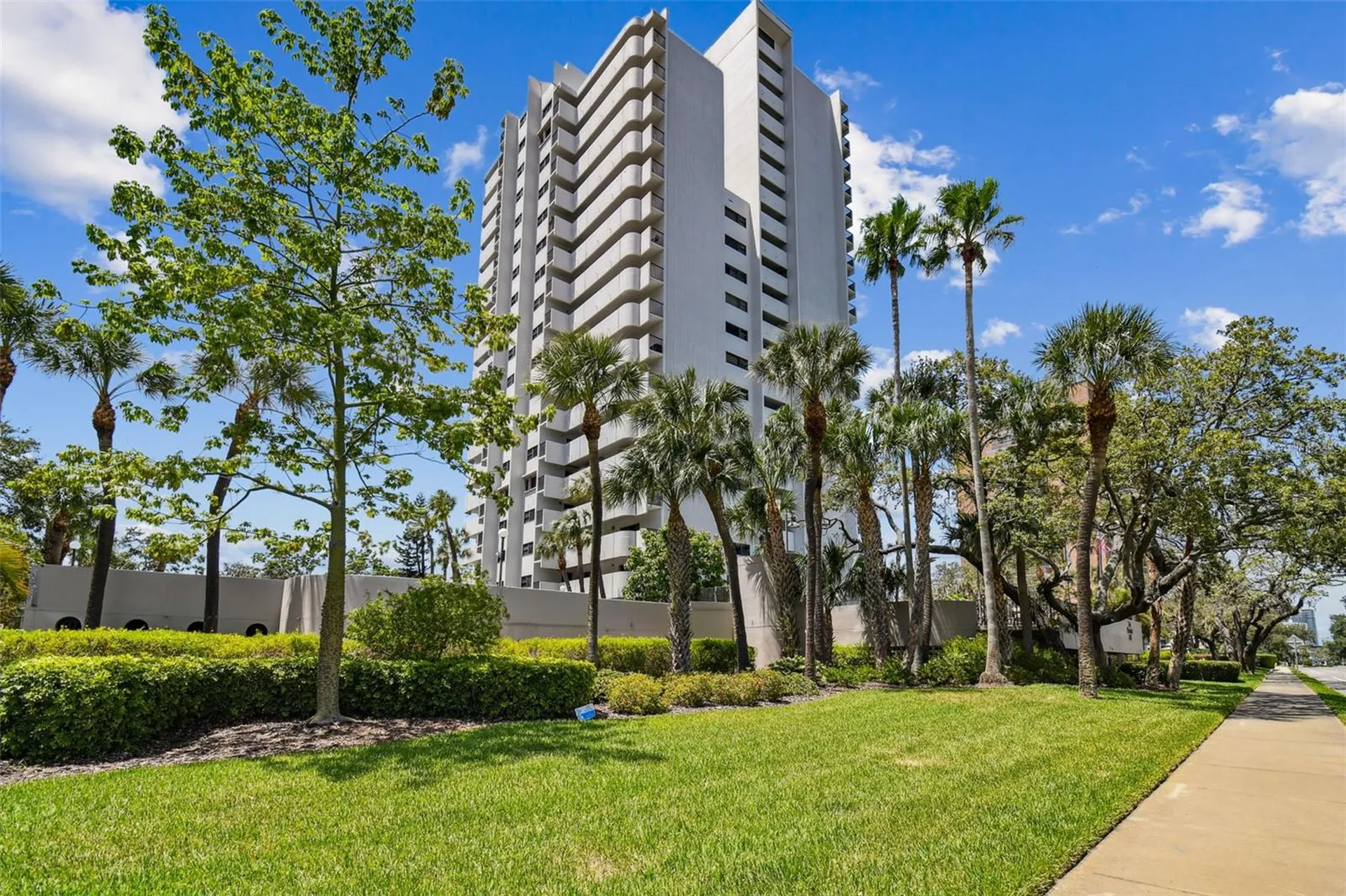 4141 Bayshore Boulevard Tampa FL 33611