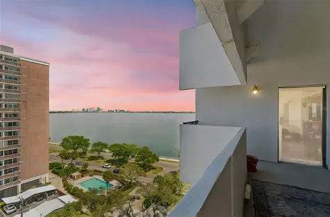 4141 Bayshore Boulevard Tampa FL 33611